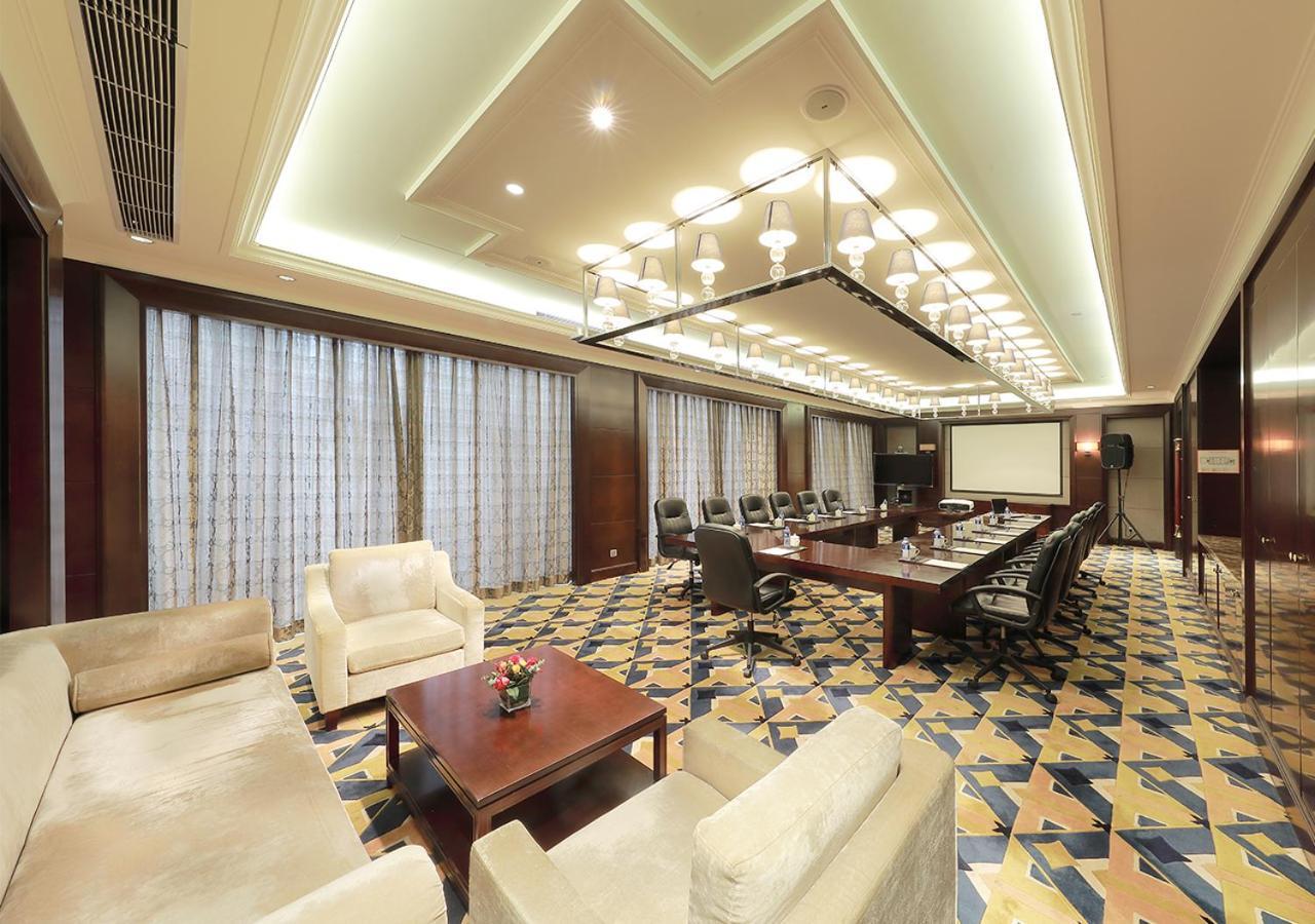 Howard Johnson Riverfront Plaza Fuzhou Fuzhou  Esterno foto