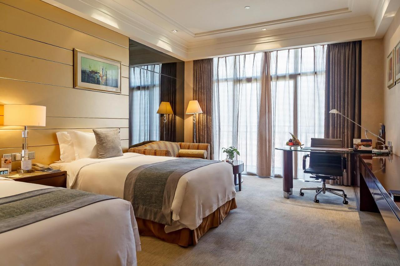 Howard Johnson Riverfront Plaza Fuzhou Fuzhou  Esterno foto