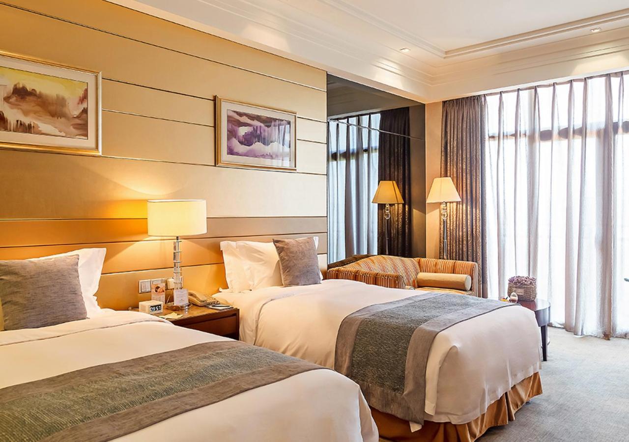 Howard Johnson Riverfront Plaza Fuzhou Fuzhou  Esterno foto